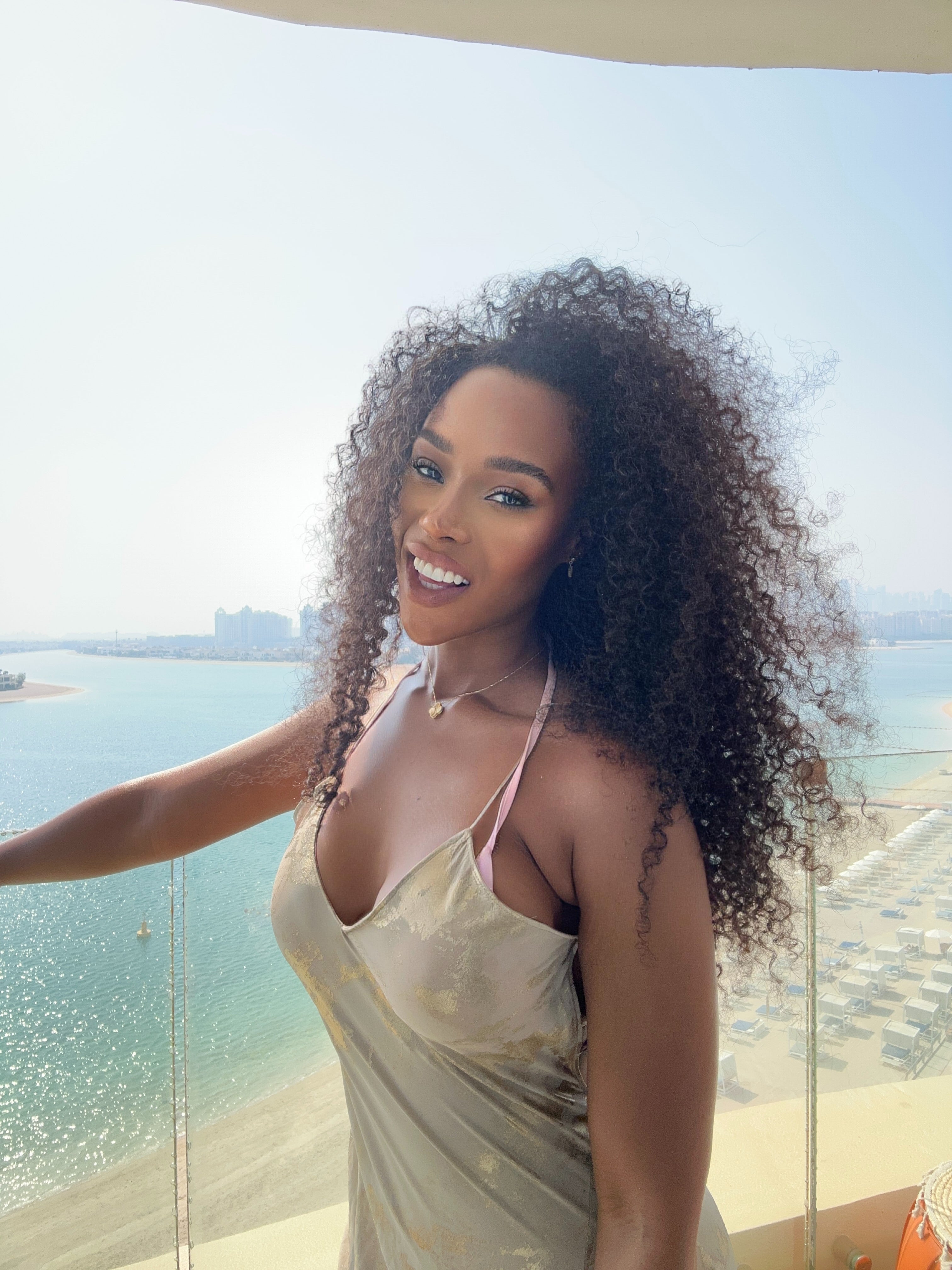 1b Curly Half Wigs