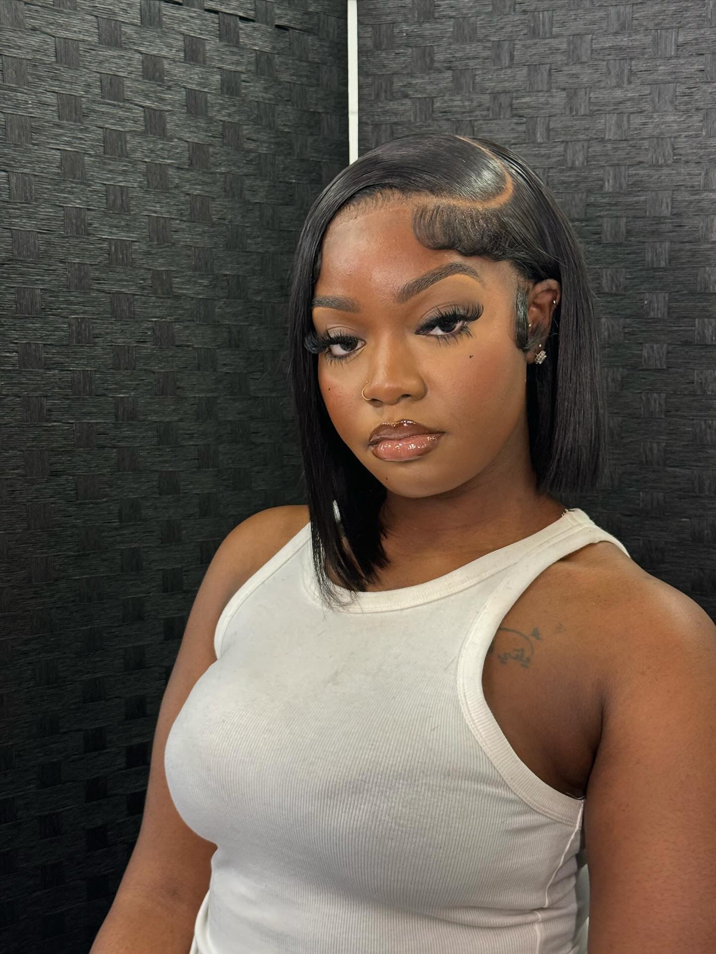 1b Bob Wig