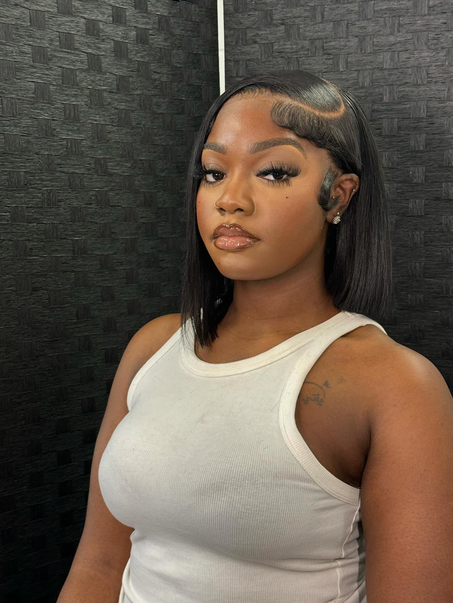 1b Bob Wig